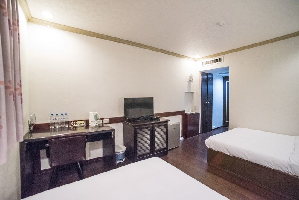 Wl Hotel Hsinchu Zewnętrze zdjęcie